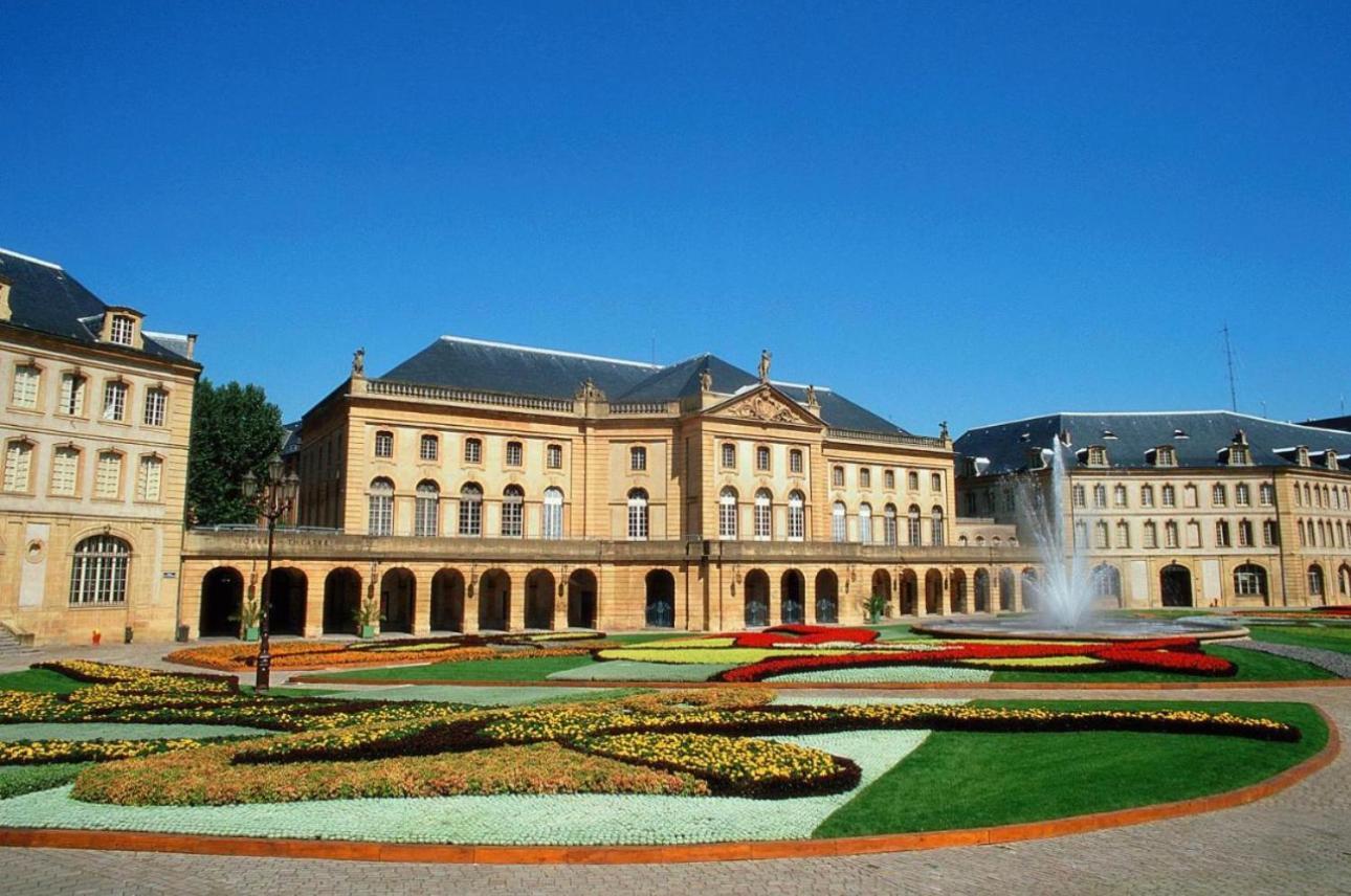 Serenity Bed Palace 2 Metz Gare المظهر الخارجي الصورة